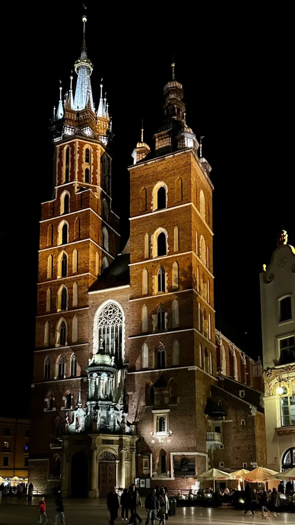 St Mary's Basilica at night Kraków