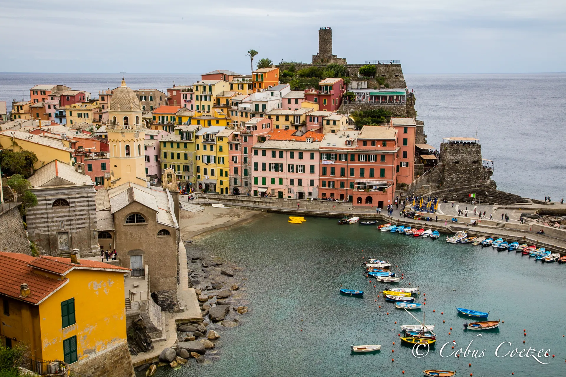 Vernazza, Cinque Terre, Italy Vernazza, Cinque Terre, Italy